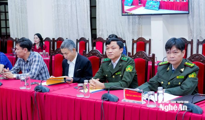 Các đại biểu tham dự hội nghị tại điểm cầu tỉnh Nghệ An. Ảnh: Phạm Bằng