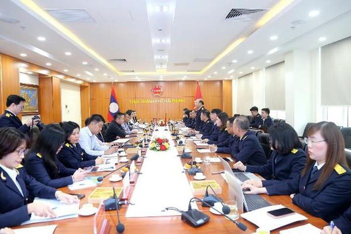 Buổi làm việc giữa Thuế TP Hải Phòng và Đoàn công tác của Vụ Thuế Lào đã diễn ra với tinh thần hữu nghị, hợp tác để cùng phát triển - Ảnh: Cục Thuế