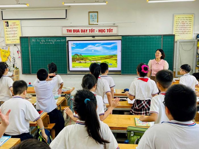 Nhiều cơ sở giáo dục thể hiện vai trò tiên phong, nói KHÔNG với thuốc lá. Ảnh: N.Lộc