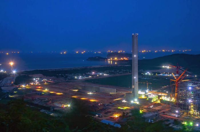 Đêm xuống ở Hòn La.
