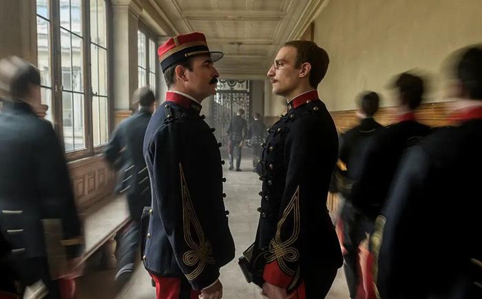 Jean Dujardin và Louis Garrel trong phim "An Officer and a Spy ". Ảnh: Film Forum