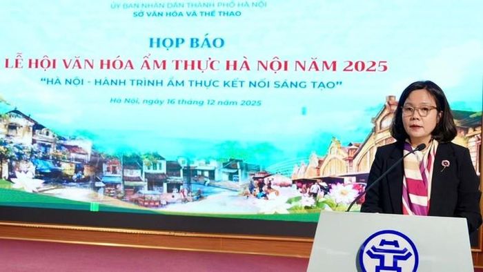  Phó Giám đốc Sở Văn hóa và Thể thao Hà Nội Lê Thị Ánh Mai công bố các hoạt động của Lễ hội. 