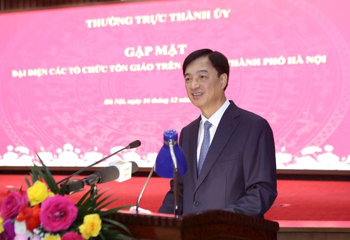 Bí thư Thành ủy Hà Nội Nguyễn Duy Ngọc phát biểu tại buổi gặp mặt. Ảnh: Viết Thành