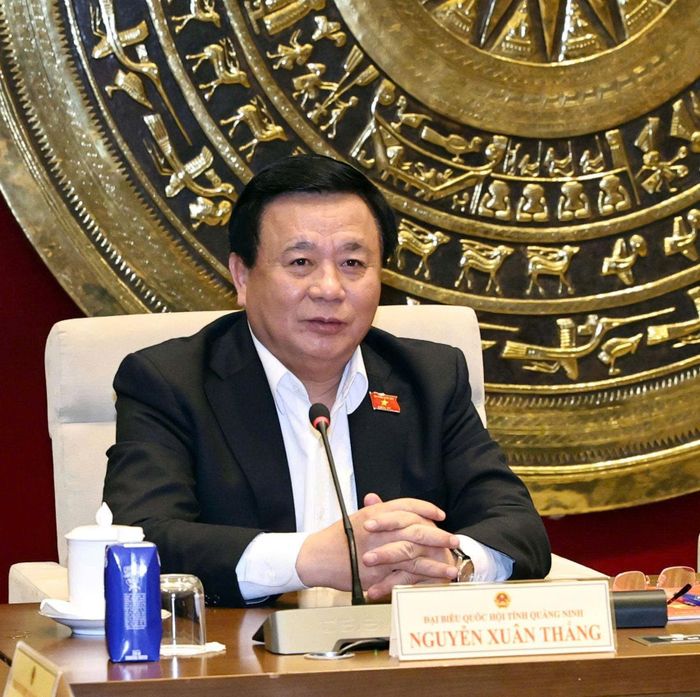 Ủy viên Bộ Chính trị, Giám đốc Học viện Chính trị Quốc gia Hồ Chí Minh, Chủ tịch Hội đồng Lý luận Trung ương Nguyễn Xuân Thắng, ĐBQH tỉnh Quảng Ninh phát biểu thảo luận tại Tổ. Ảnh: T. Nguyên