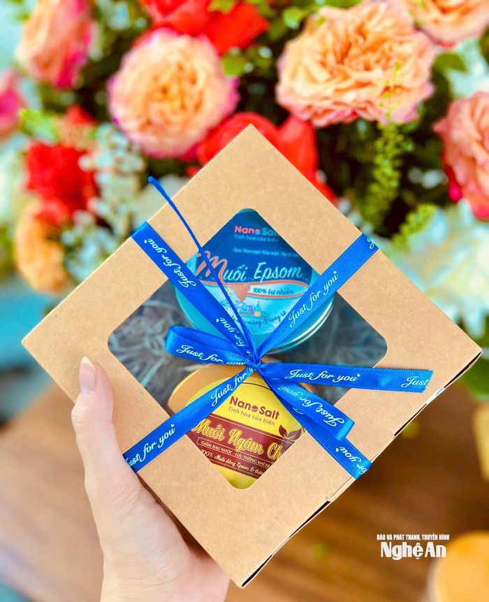 Mẫu mã, bao bì sản phẩm đáp ứng nhu cầu, thị hiếu ngày càng cao của người tiêu dùng. Ảnh: Thái Tuấn