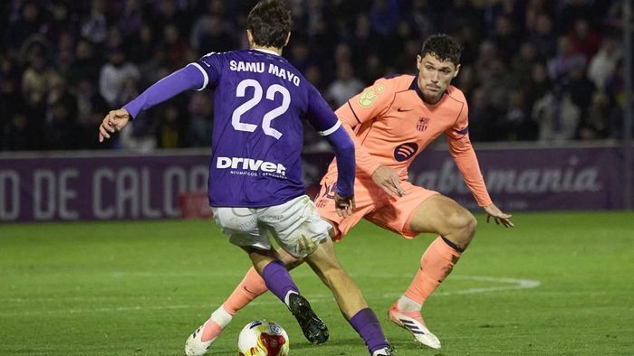 Andreas Christensen góp công lớn bậc nhất giúp Barca đi tiếp.