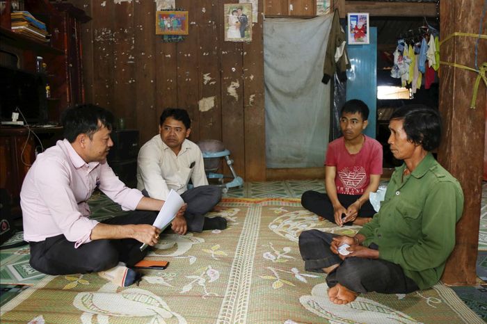 NHCSXH Tuy Đức nắm bắt nhu cầu vay vốn của các hộ đồng bào DTTS tại địa bàn