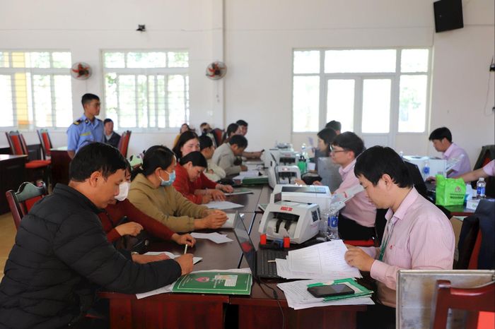 NHCSXH Đắk Glong đưa nguồn vốn kịp thời đến với người dân trên địa bàn