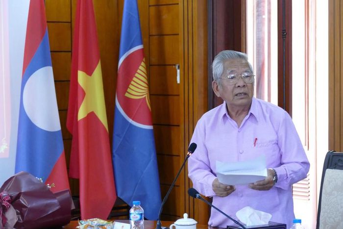 Nghệ sĩ Quốc gia, nhạc sĩ Lào Douangmixay Likaya, phát biểu tại sự kiện. Ảnh: Xuân Tú - PV TTXVN tại Lào