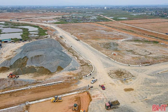  Dự án đầu tư xây dựng và kinh doanh hạ tầng Khu công nghiệp Bắc Thạch Hà đang được triển khai thi công. 