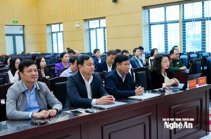 Các đại biểu tham dự tại điểm cầu Nghệ An. Ảnh: TL