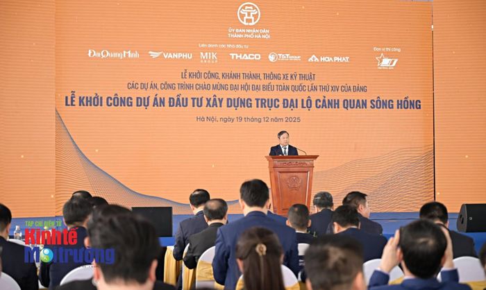  Chủ tịch UBND thành phố Hà Nội Vũ Đại Thắng phát biểu. 