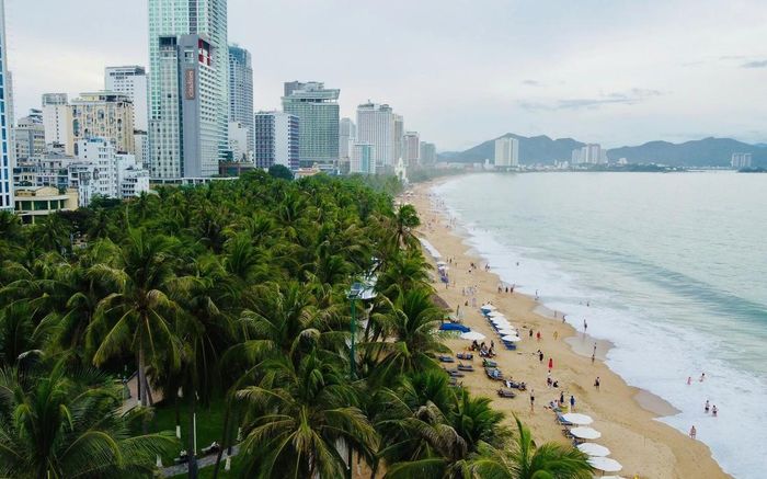 Biển Nha Trang (Khánh Hòa). Ảnh: Hương Thảo