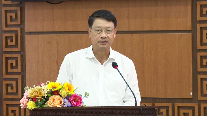 Phó Bí thư Thành ủy Ngô Xuân Thắng phát biểu tại hội nghị. Ảnh: QUỐC THÀNH