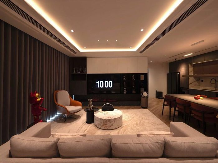 Hoàng Đức chia sẻ hình ảnh căn hộ mới trên trang cá nhân.