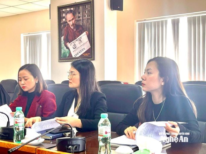 Các đại biểu đến từ Tổ chức Giáo dục Quốc tế 2G Education tại buổi làm việc. Ảnh: Thái Sơn