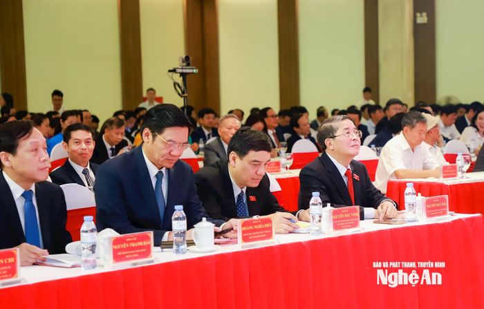 Đồng chí Nguyễn Đức Hải - Ủy viên Ban Chấp hành Trung ương Đảng, Phó Chủ tịch Quốc hội thay mặt lãnh đạo Đảng, Nhà nước dự tại điểm cầu trung tâm tại TP Vinh. Ảnh Thành Duy