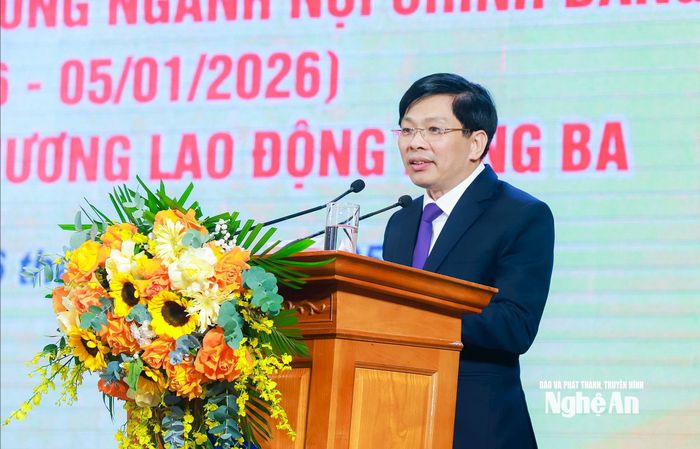 Đồng chí Đặng Văn Dũng - Phó Trưởng Ban Nội chính Trung ương phát biểu tại Lễ kỷ niệm 60 năm ngày truyền thống ngành Nội chính Đảng (5/1/1966 - 5/1/2026) do Ban Nội chính Tỉnh ủy Nghệ An tổ chức. Ảnh: Thành Duy