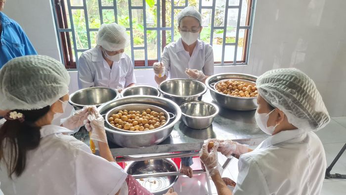 Xã Tiên Phước hiện có 19 sản phẩm đạt chuẩn OCOP 3 sao và 4 sao. Ảnh: DIỄM LỆ