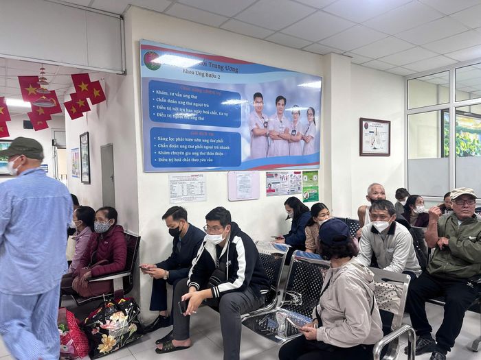 Các chương trình hỗ trợ về thuốc điều trị mang lại nhiều quyền lợi cho người bệnh trong quá trình điều trị. (Ảnh: T.G/Vietnam+) 