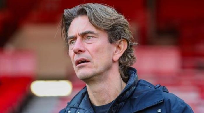 HLV Frank đối mặt với áp lực lớn tại Tottenham.