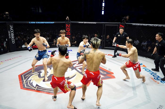 Trận 3 đấu 3, với kinh nghiệm vượt trội, Việt Nam (quần đỏ) thắng áp đảo đối thủ Trung Quốc (quần xanh). Ảnh: MMA
