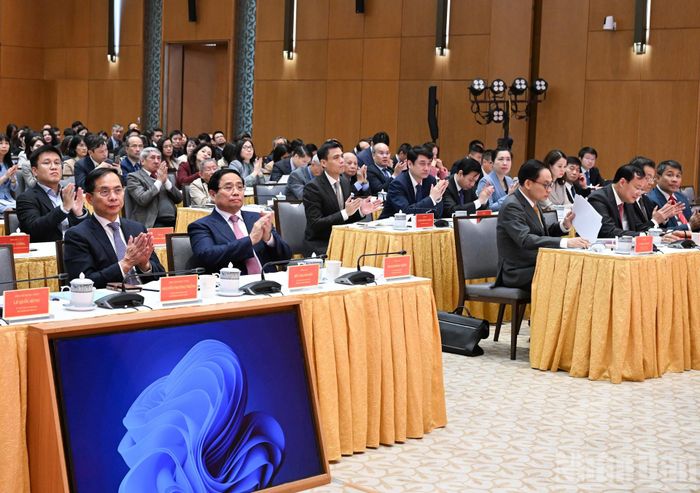  Thủ tướng Phạm Minh Chính và các đại biểu tham dự hội nghị. 