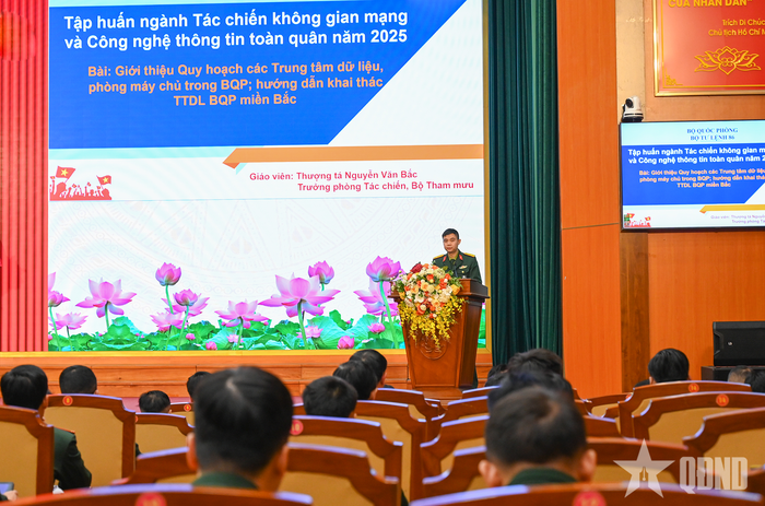 Tập huấn các nội dung về tác chiến không gian mạng, trí tuệ nhân tạo, bảo đảm an toàn thông tin.