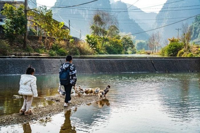 Suối Lê Nin vào mùa đông mang vẻ tĩnh lặng, bình yên