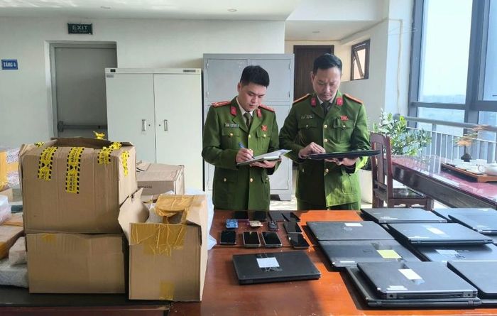 Lực lượng Công an thu giữ nhiều công cụ, phương tiện phạm tội của các đối tượng. Ảnh: Công an Thanh Hóa