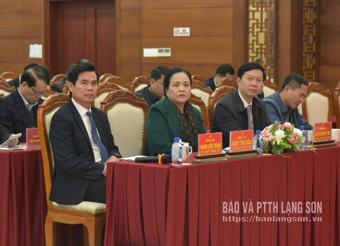 Các đại biểu dự hội nghị