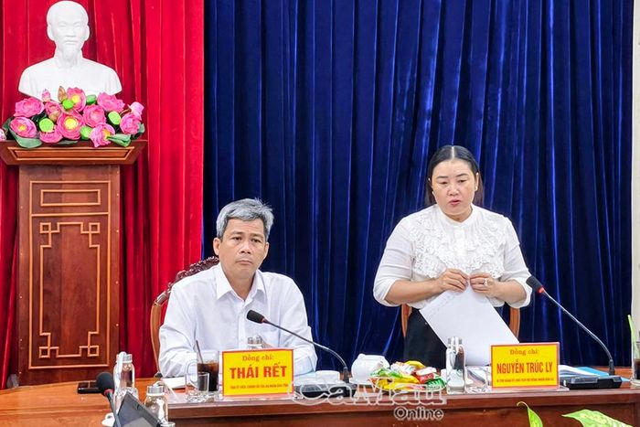 Đồng chí Nguyễn Trúc Ly, Bí thư Đảng ủy Xã Phan Ngọc Hiển, cho biết, Đảng ủy xã luôn đặc biệt quan tâm công tác phòng chống tham nhũng, lãng phí, tiêu cực.