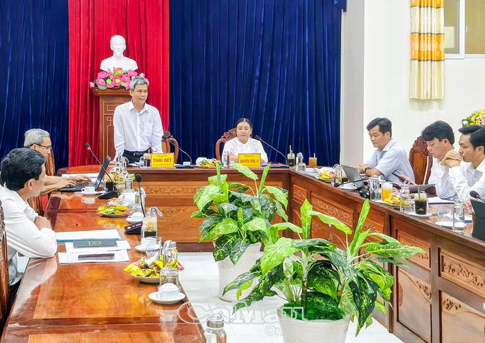 Đồng chí Thái Rết, Chánh án TAND tỉnh, thành viên Ban Chỉ đạo, Trưởng đoàn kiểm tra, lưu ý địa phương chú trọng công tác tiếp công dân, giải quyết khiếu nại, tố cáo.