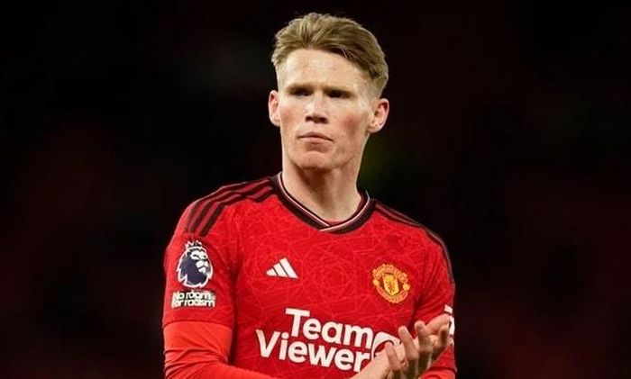 Manchester United đang cân nhắc phương án đưa Scott McTominay trở lại Old Trafford.