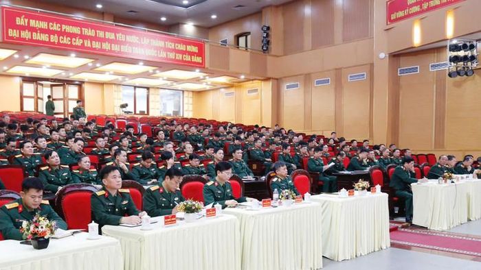  Dự hội nghị có các đồng chí trong Đảng ủy, Ban Giám đốc Học viện và lãnh đạo, chỉ huy, cán bộ Học viện Quân y. 