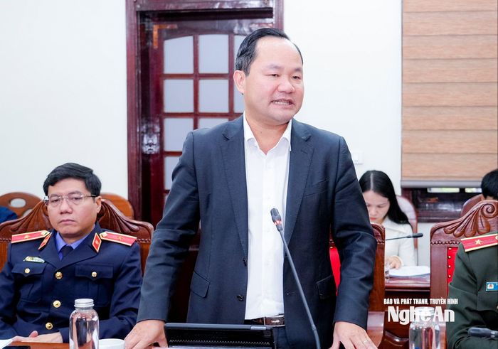 Giám đốc Sở Nông nghiệp và Môi trường Hoàng Quốc Việt phát biểu tại hội nghị. Ảnh: Phạm Bằng