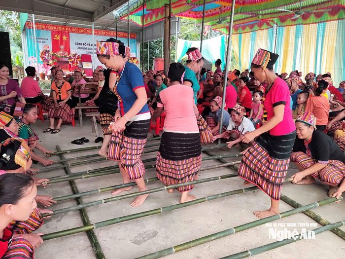 Xã Mậu Thạch là địa bàn sinh sống lâu đời của đồng bào các dân tộc thiểu số với bề dày truyền thống đoàn kết, đậm đà bản sắc văn hóa. Ảnh: Băng Châu