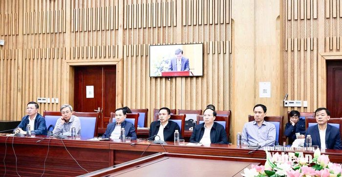 Các đại biểu tham dự hội nghị tại điểm cầu Nghệ An. Ảnh: Phú Hương