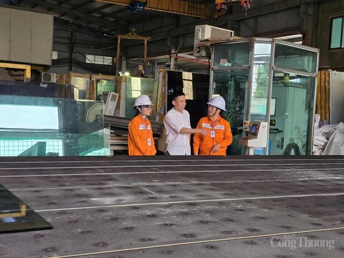 Tiết kiệm điện, sử dụng năng lượng hiệu quả giúp doanh nghiệp giảm phát thải khí nhà kính, tăng năng lực cạnh tranh.
