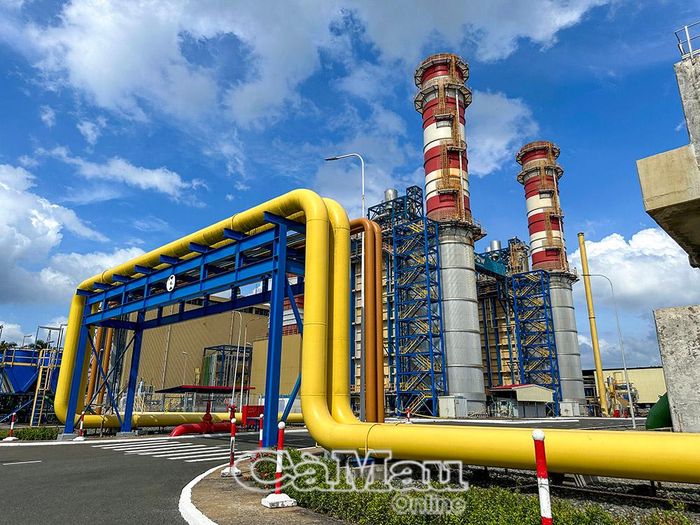 Nguồn thu từ cụm công nghiệp Khí - Ðiện - Ðạm chiếm tỷ trọng khá lớn trong tổng thu ngân sách tỉnh.