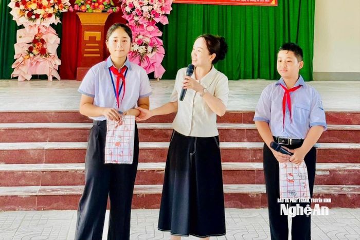 Một buổi truyền thông về dân số. Ảnh: SYT