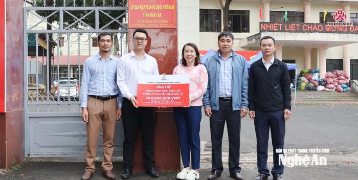 Công ty CP Nafoods Tây Nguyên đại diện cho Tập đoàn thực hiện thăm hỏi và hỗ trợ bà con tại Đông Gia Lai và Đắk Lắk.