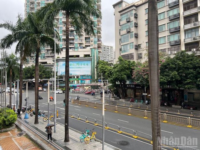 Một góc thành phố Thâm Quyến. (Ảnh: THANH THỂ) 