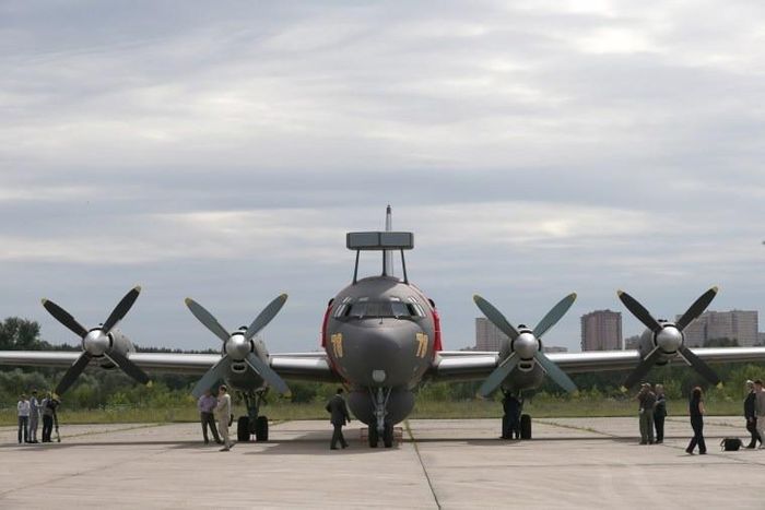  Hơn thế nữa, IL-38N là biến thể hiện đại hóa sâu của dòng IL-38, được trang bị hệ thống tuần tra - tác chiến Novella. Hệ thống này được cho là có khả năng phát hiện mục tiêu trên mặt nước, dưới nước và thậm chí trên băng trong bán kính tới 320 km, đồng thời tích hợp các năng lực trinh sát vô tuyến tiên tiến. 