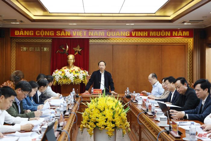  Ban Nội chính Tỉnh ủy đã tham mưu Ban Thường vụ Tỉnh ủy và Ban Chỉ đạo phòng, chống tham nhũng, lãng phí, tiêu cực tỉnh đưa 17 vụ việc, vụ án vào diện Ban Chỉ đạo cấp tỉnh theo dõi, chỉ đạo. 