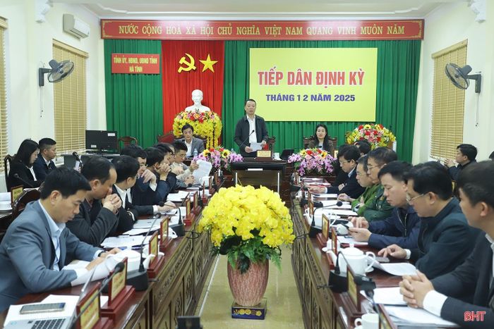  Phó Bí thư Tỉnh ủy - Chủ tịch UBND tỉnh Phan Thiên Định, Phó Chủ tịch HĐND tỉnh Nguyễn Thị Việt Hà và Chánh Thanh tra tỉnh Lê Anh Sơn, chủ trì phiên tiếp công dân định kỳ tháng 12/2025. 