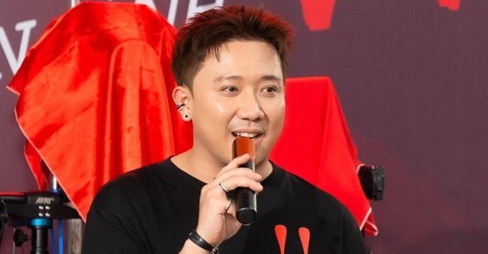 Trấn Thành nhiều lần nhấn mạnh làm phim là hành trình dài hơi, nơi niềm tin khán giả là yếu tố quan trọng nhất