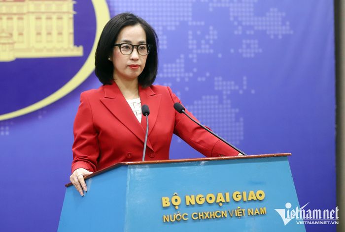 Người phát ngôn Bộ Ngoại giao Phạm Thu Hằng tại họp báo chiều nay
