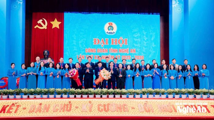 Dấu ấn quan trọng trong năm 2025 là sự kiện Đại hội XX Công đoàn Nghệ An. Ảnh: Diệp Thanh