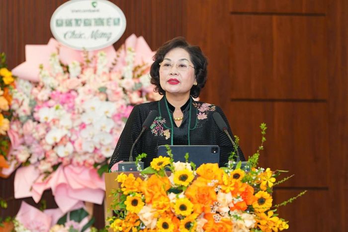 Thống đốc Ngân hàng Nhà nước Nguyễn Thị Hồng phát biểu giao nhiệm vụ.